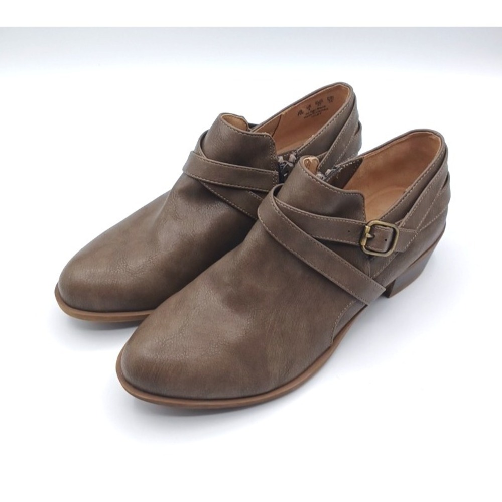 Lifestride Velocity 2.0 Adley Women Slip-On Almond Toe Bootie Whiskey 7W Comfort
